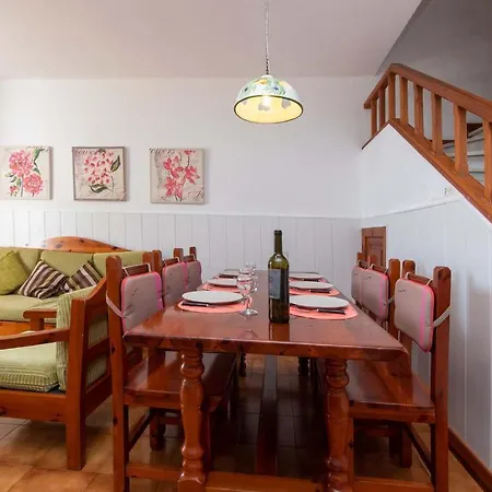 Parque Santiago Iii 68 - Three Bed Villa *