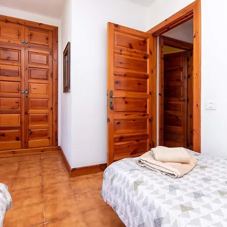 Parque Santiago Iii 68 - Three Bed Villa *